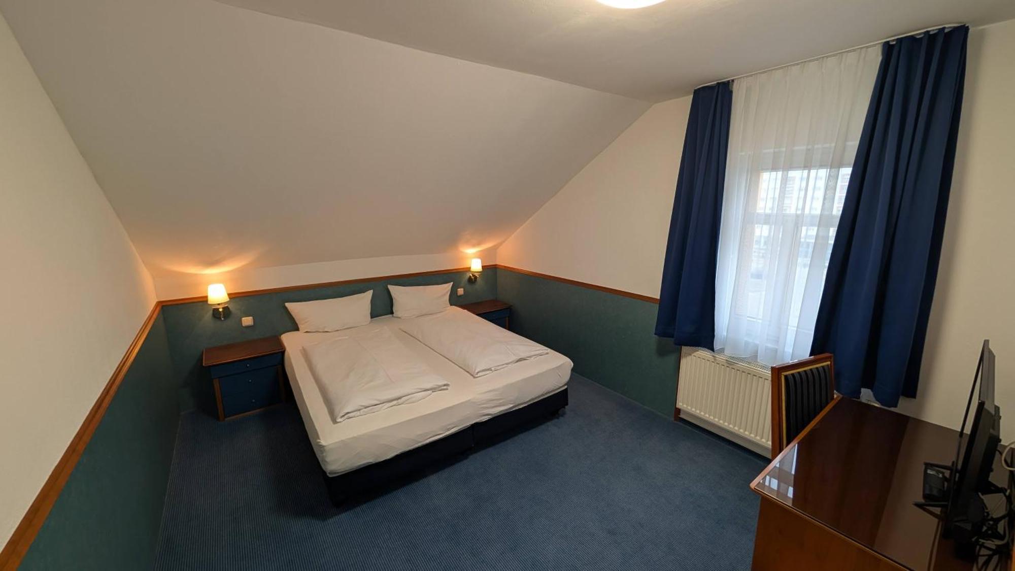 Hotel Am Bayrischen Platz Leipzig Exteriör bild