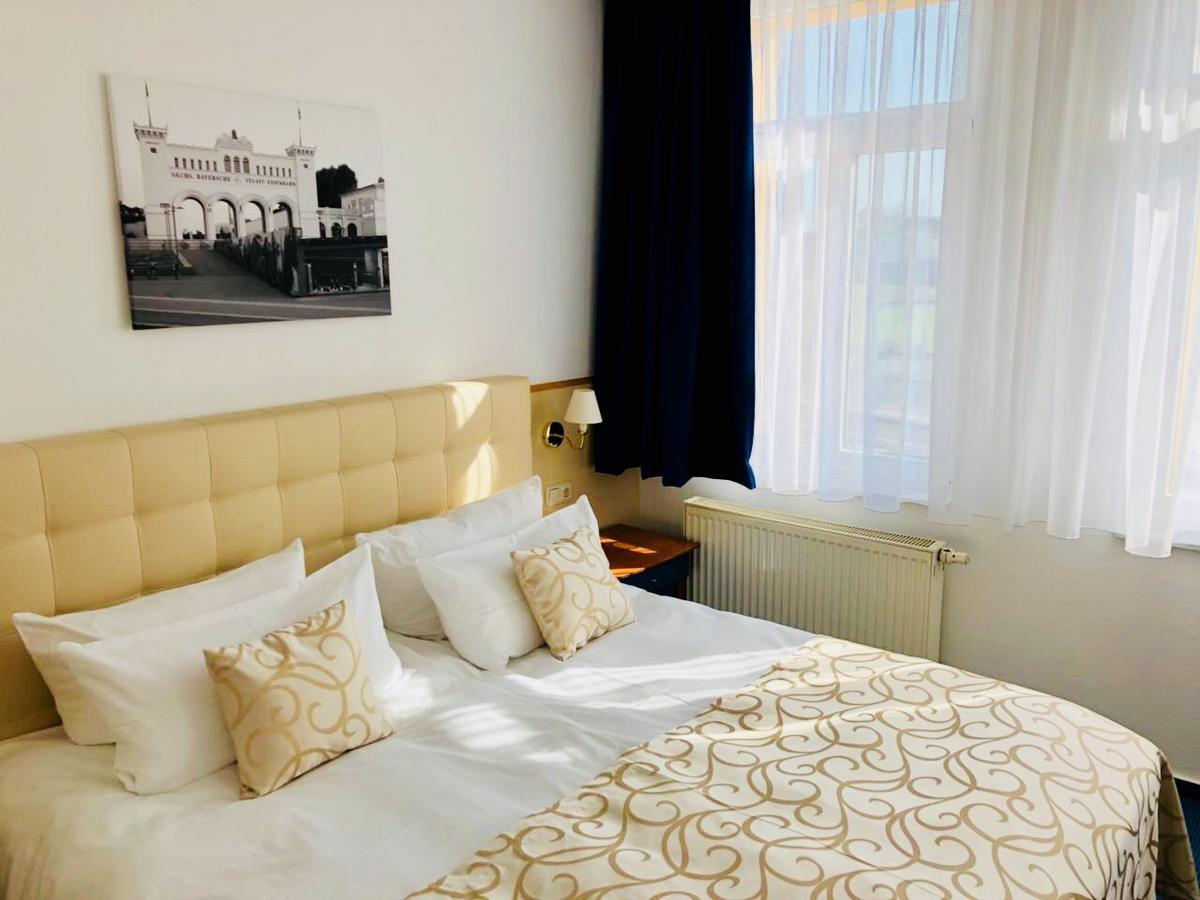 Hotel Am Bayrischen Platz Leipzig Exteriör bild